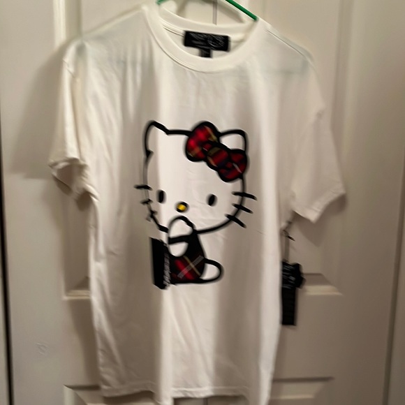 Forever 21 Tops - NWT Hello Kitty & Friends x FOREVER 21  Size Small OVERSIZED WILL FIT MEDIUM